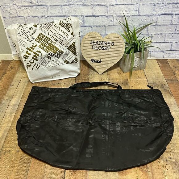 Rare EUC Lululemon XL Yogi Yoga Tote III Discover Manifesto Embossed Black - Picture 13 of 13